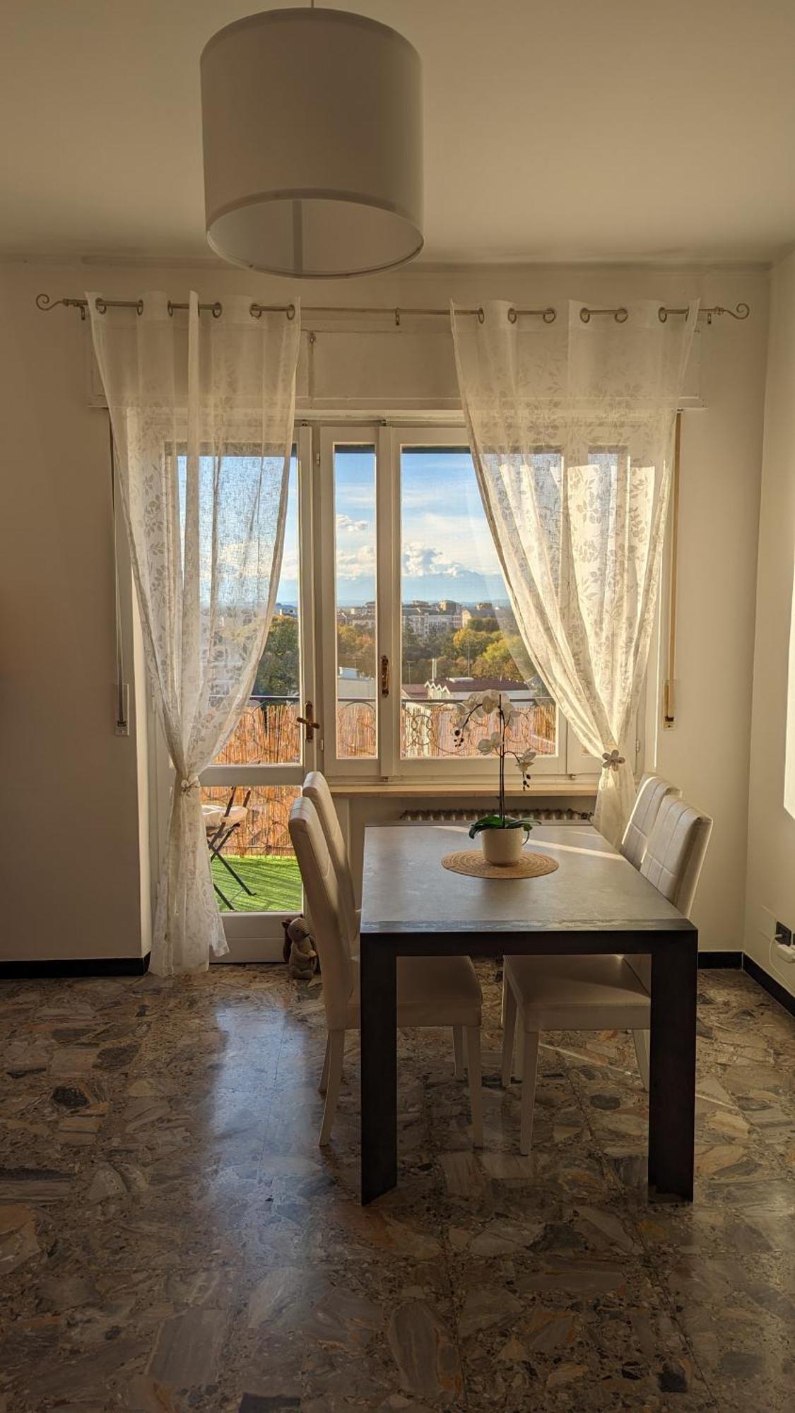 Apartmán La Terrazza Del Re Vercelli Exteriér fotografie